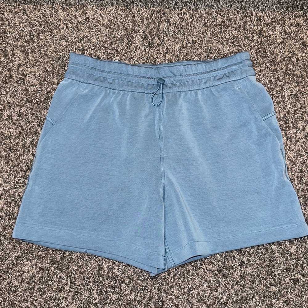 NWOT Lululemon Softstreme Shorts